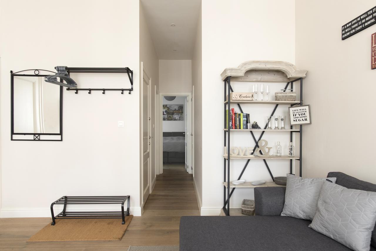 Cozy & Bright Apartment Antwerpen Exteriör bild